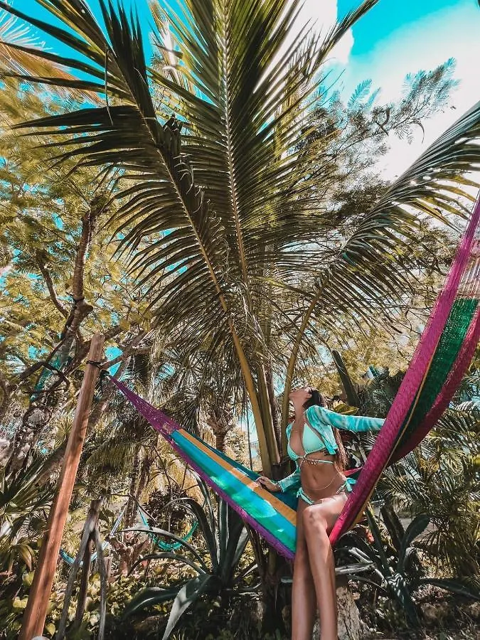** Kro Zamunda Garden View Hotel Tulum Mexico